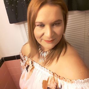 Meet your Posher, Marisa